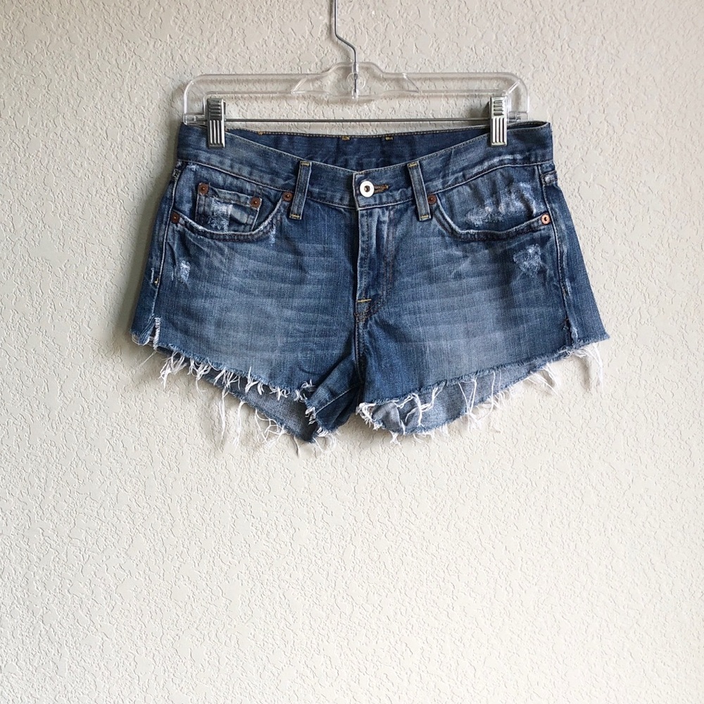 Lucky Brand Low Rise Jean Shorts Denim 100% cotton 6 28 Cutoff Distressed